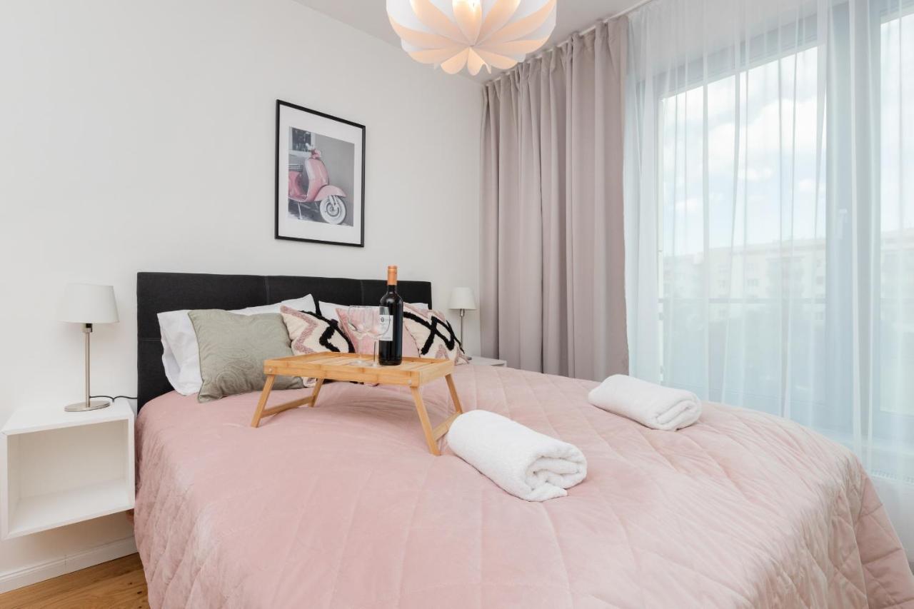 Apartament Vespa Beach Nearby By Noclegi Renters Gdynia Exterior photo